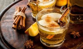 Apple cider cocktail