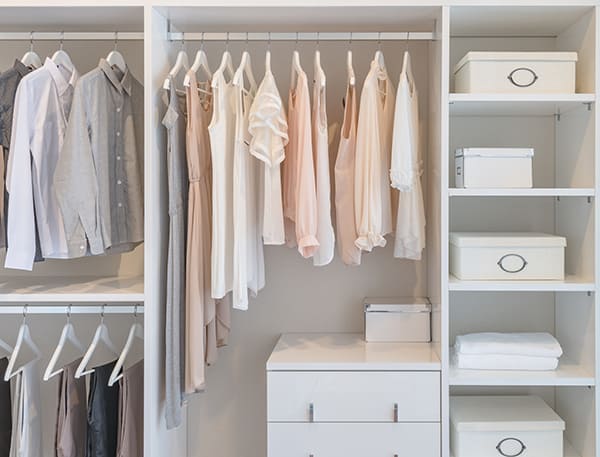 Minimalist-Wardrobe